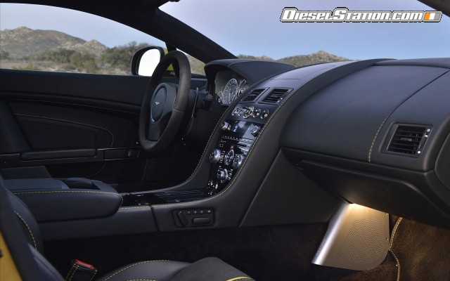 Aston Martin V12 Vantage S 2014 Widescreen Picture #105 Aston Martin V12 Vantage S 2014 Widescreen Picture #105